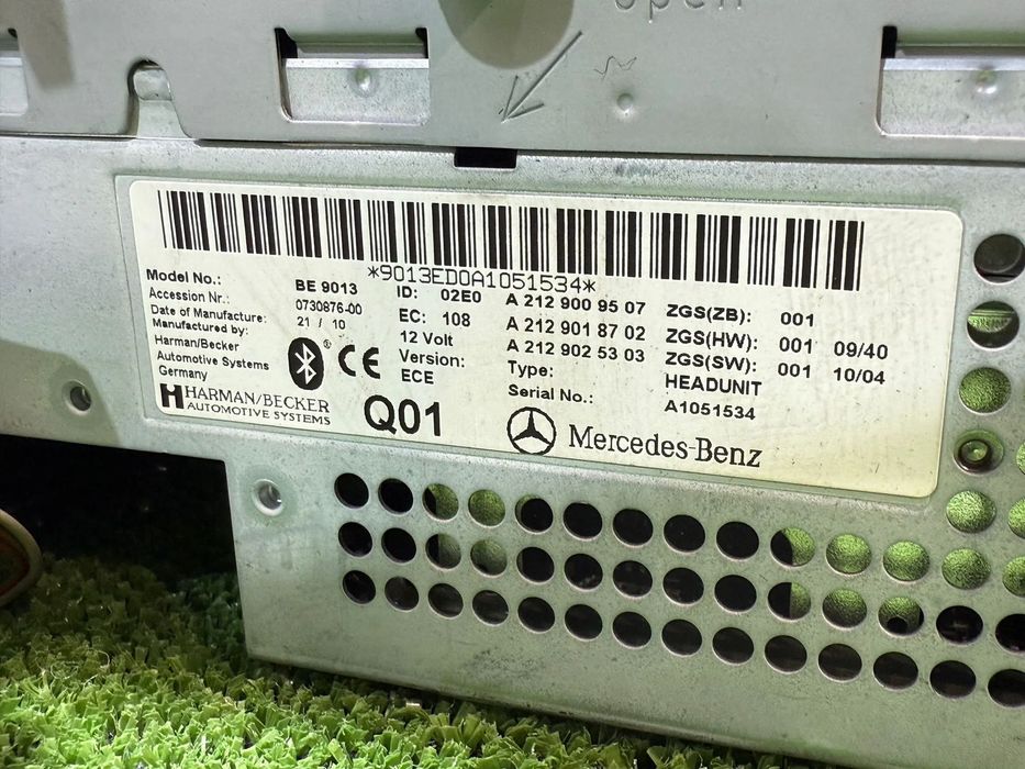 PANOU / SISTEM RADIO CD / AUDIO / NAVI / COMUNICATII MERCEDES BENZ W212 CLASA E E350 CDI BLUEEFFICIENCY SE 3.0 DIESEL 2010 COD OEM A2129009507 / A2129018702 / A2129025303 / COUPE 2009-2016