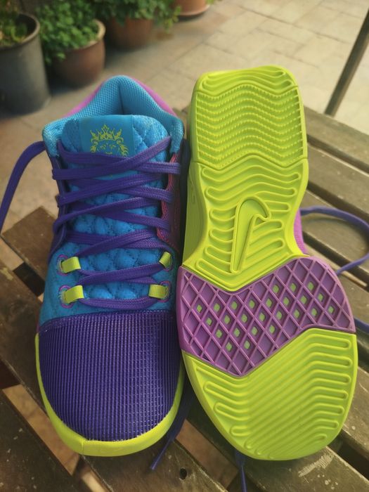 Nike basketball Witness LeBron James VIII măsură 38.5