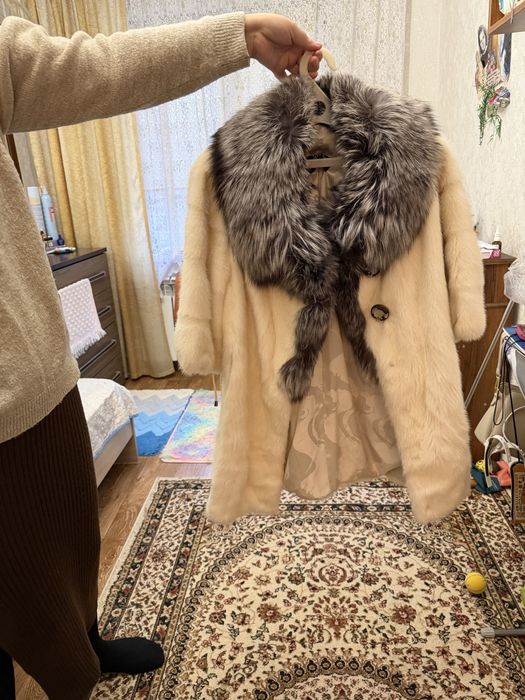Продаю шубу норковую