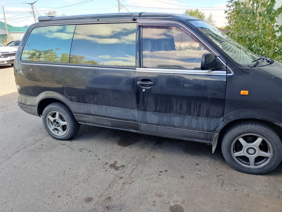Продам Нисан Ларго