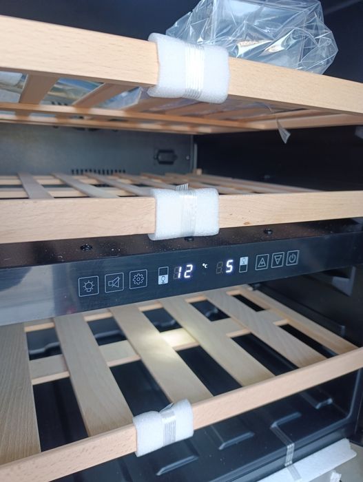 Нова Хладилна витрина за вино WINE COOLER