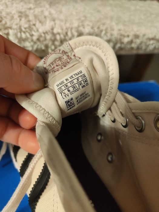 Produs nou cu etichetă - Nr. 39