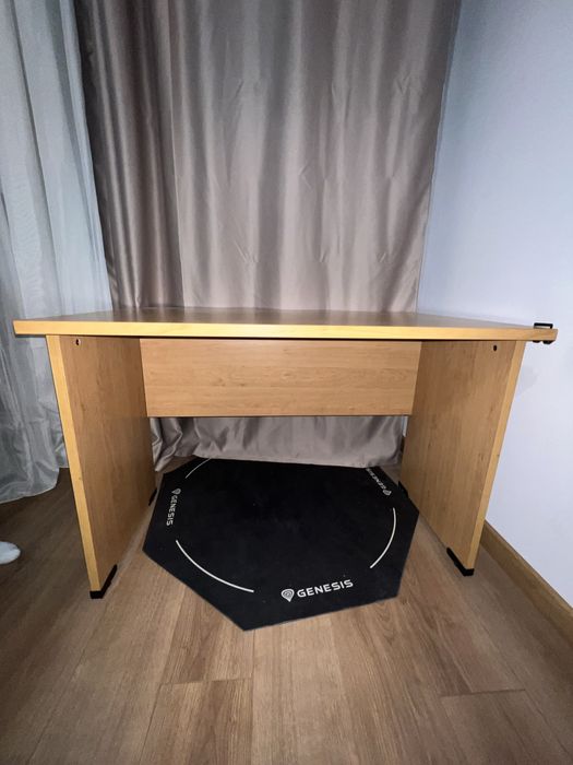 Дървено бюро 110/65