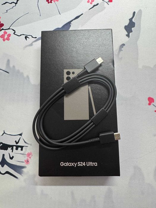 Продам Samsung S24 Ultra 256 gb
