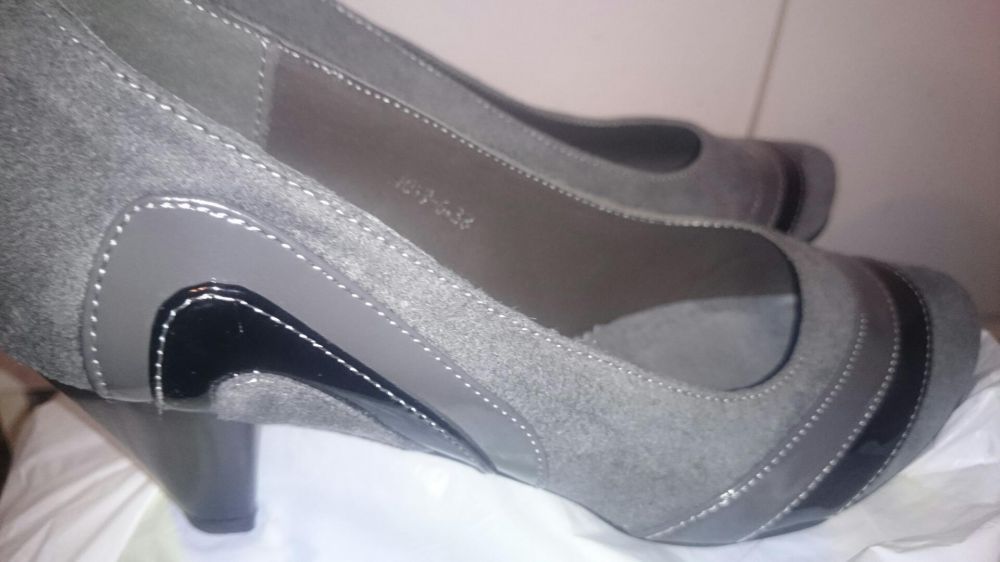 Нови обувки четри чифта