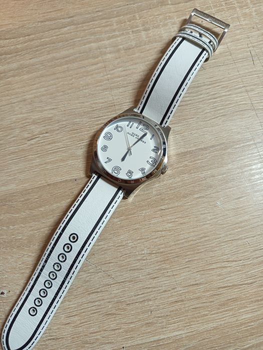 Часовник"Marc Jacobs"