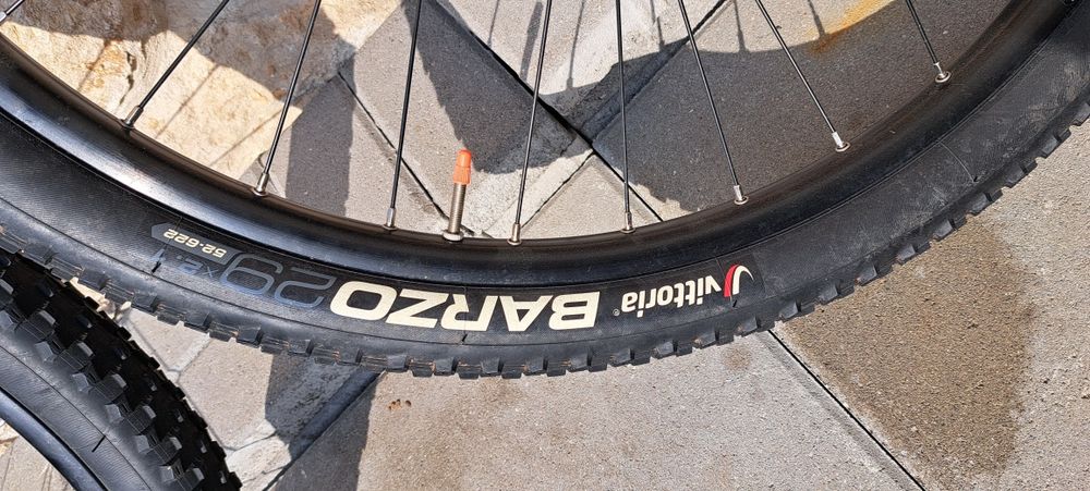 Set roti mtb Mach1 KLIXX de 29" cu cauciucuri, caseta si discuri