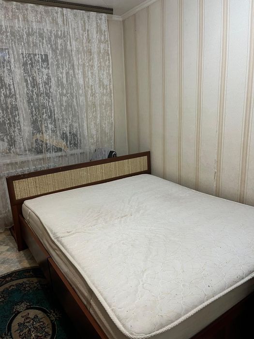 Спальный кровать