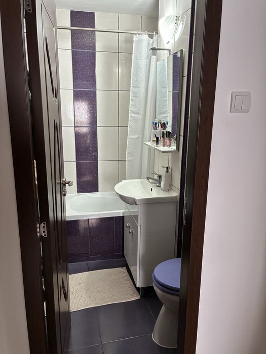 Apartament de vanzare decomandat