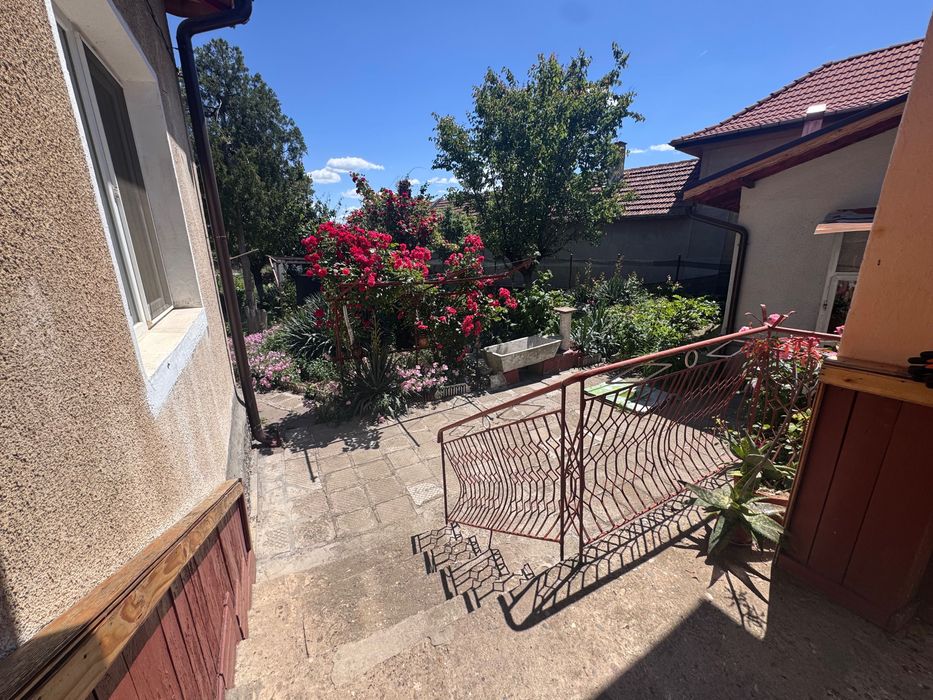 Продава се Къща в с. Бреница, Област Плевен - 500 кв.м за 100 €/кв.м - Снимка #23