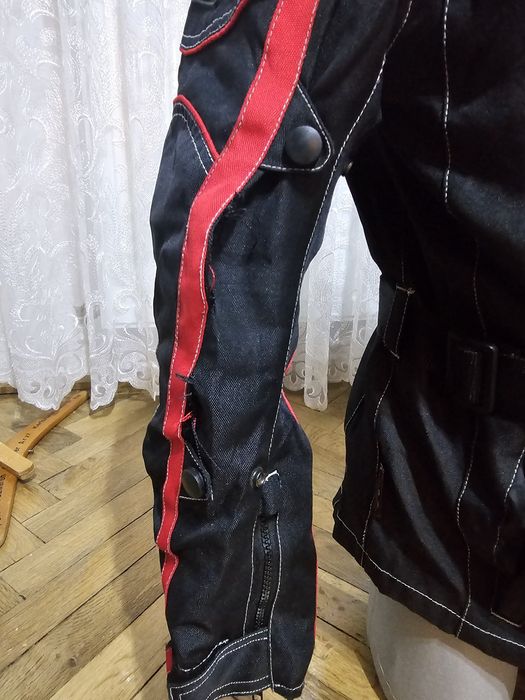 Vând geaca moto!