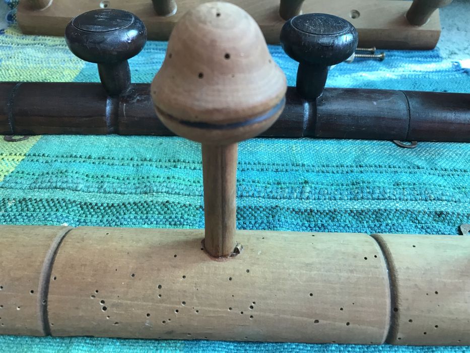 6бр стари френски закачалки от дърво масив за стена