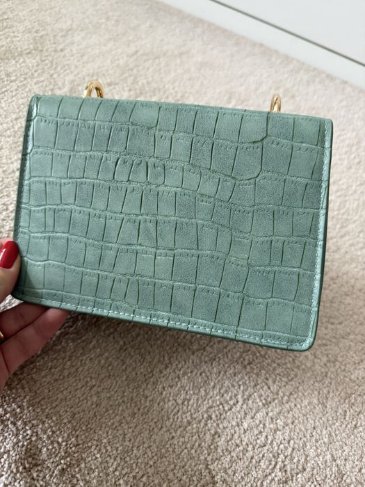 Poseta Orasay vernil