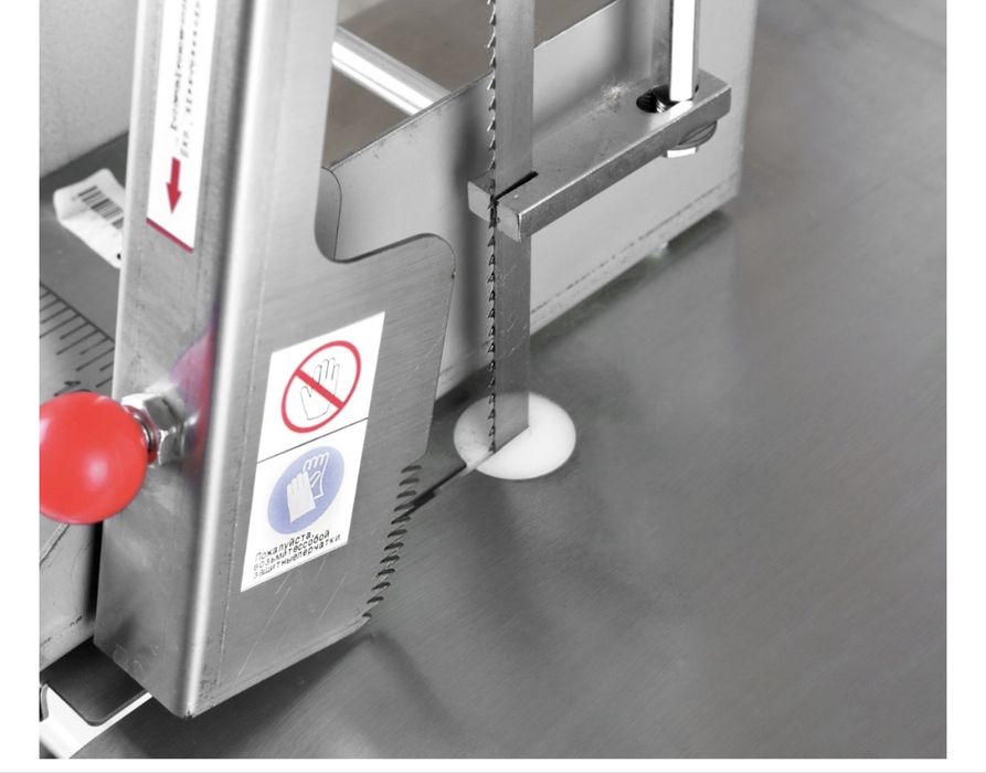 Продам элетро пилу для мясо и костей