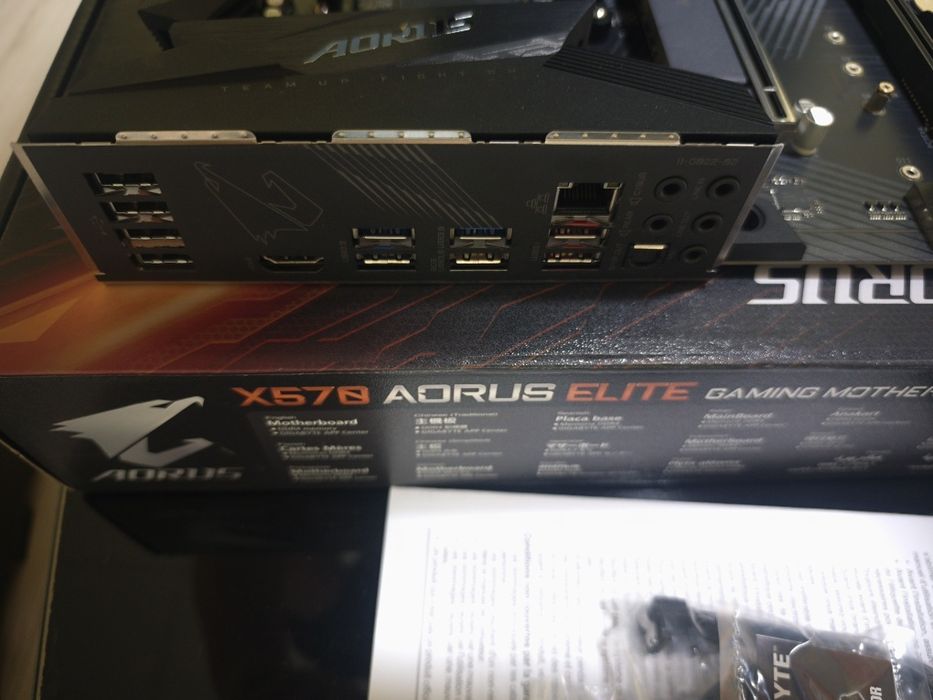 Placa de baza Am4 x570 Aorus Elite Gigabyte  ddr4