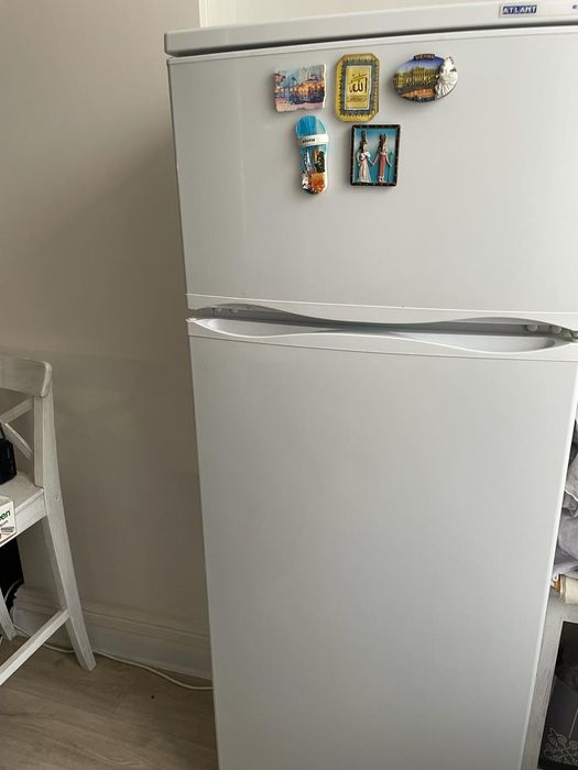 Продам холодильник Атлант