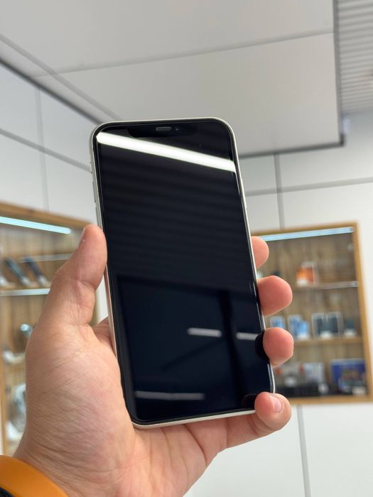 iPhone 11 | 128 GB