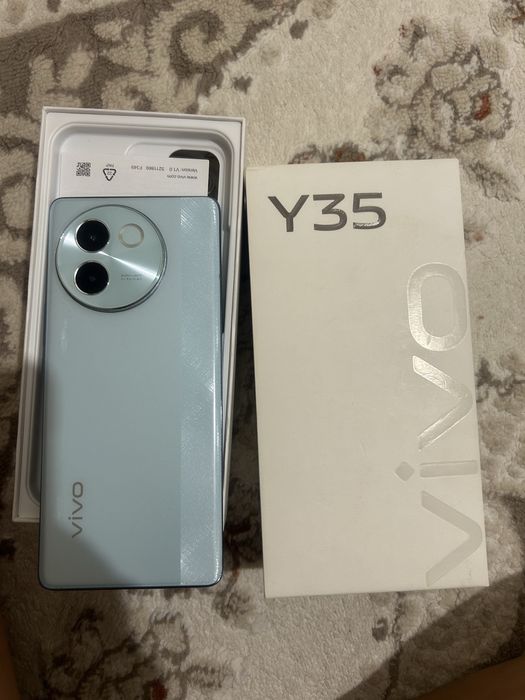 VIVO  Y35 телефон