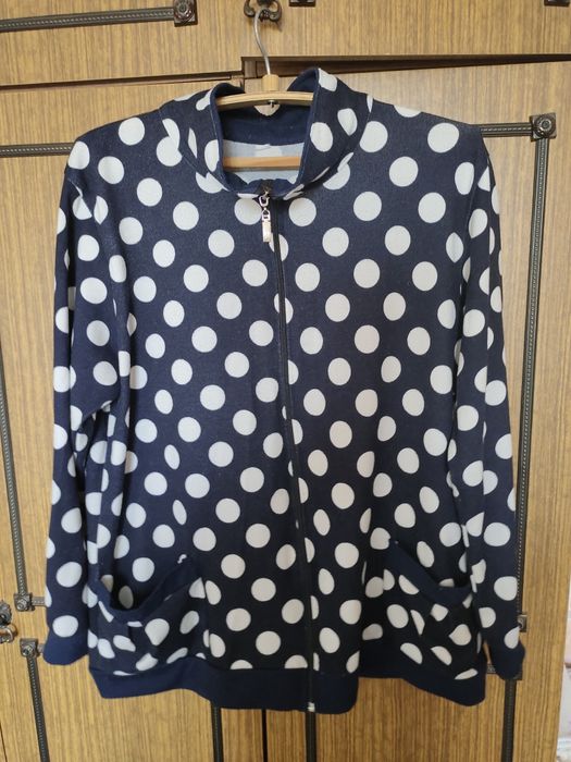 Продам женские кофты