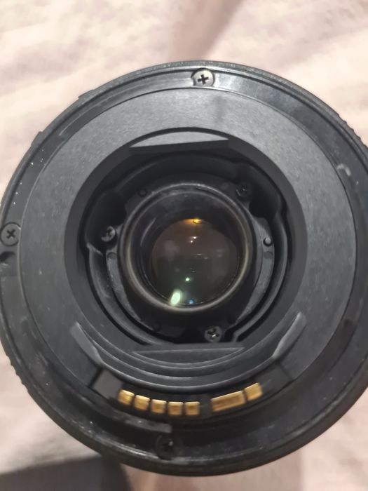 Obiectiv Tamron 18-200mm f/3.5-6.3 pentru Canon (All-in-one)