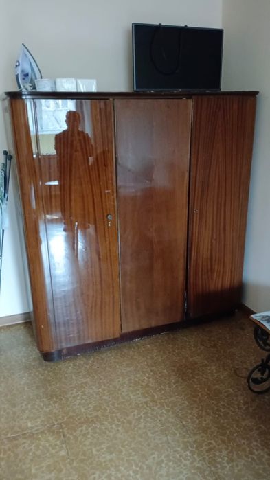 Отдам шифанер даром