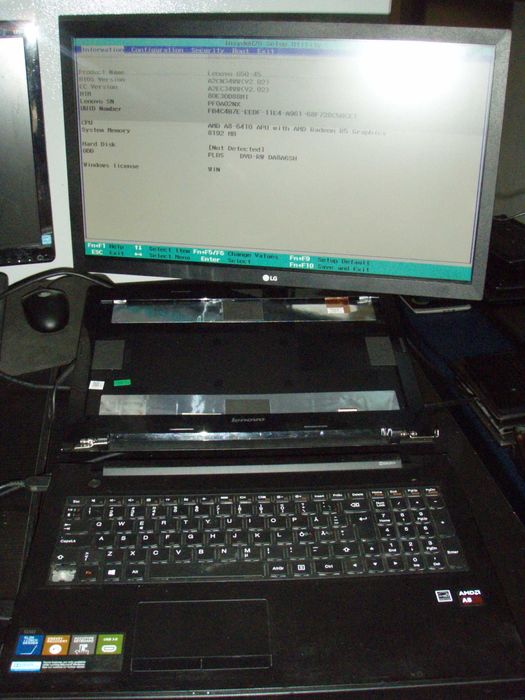 Dezmembrez Lenovo G50-45 model 80E3 AMD A8-6410 2.2Ghz, functional