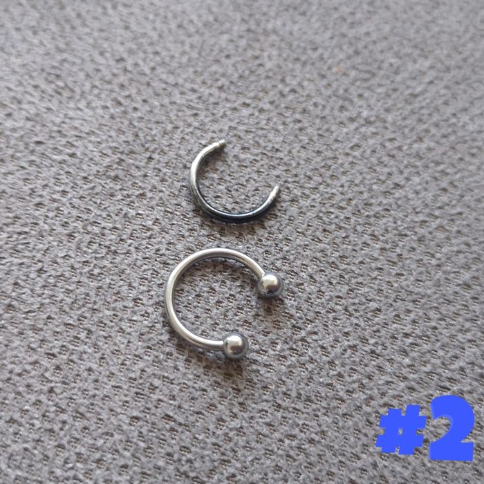 Пиърсинг обеци и флеш от медицинска стомана