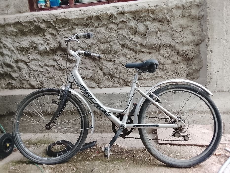 Vând biciclete  de baieti
