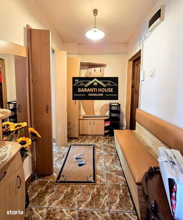 Victoriei, apartament cu 2 camere, etaj 3, garaj, 79 500€ negociabil