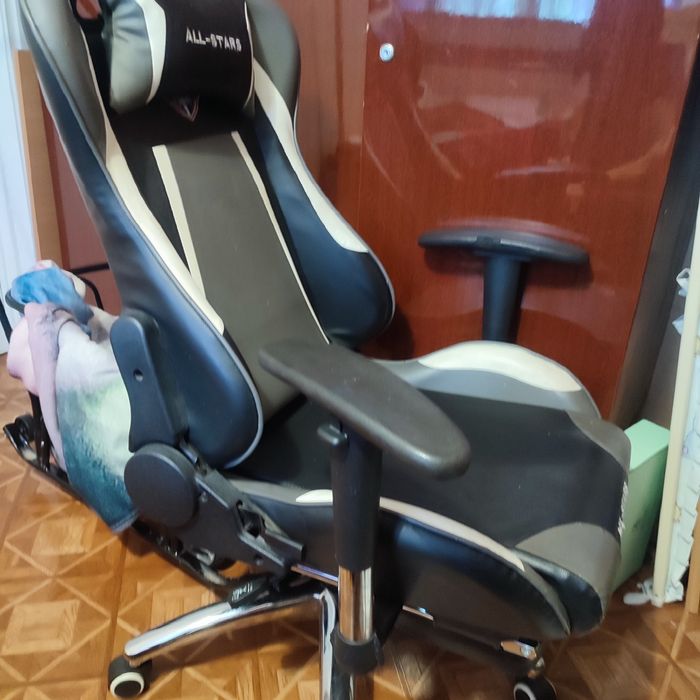 Компьютерное кресло