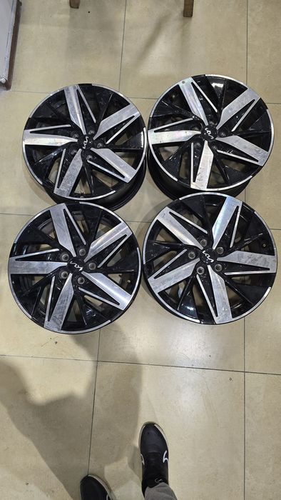18 razmerli kia sorento moshinasining radnoy diski