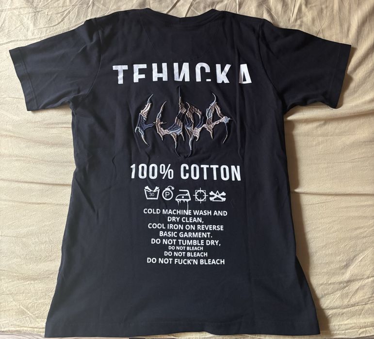 Тениска LUDA.