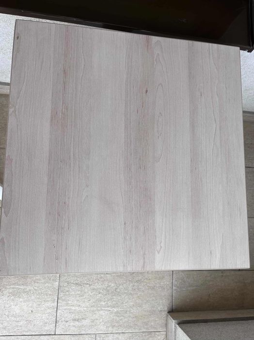 Masă Bistro 66x66 cm, Înălțime 75 cm, Picior Metalic Central