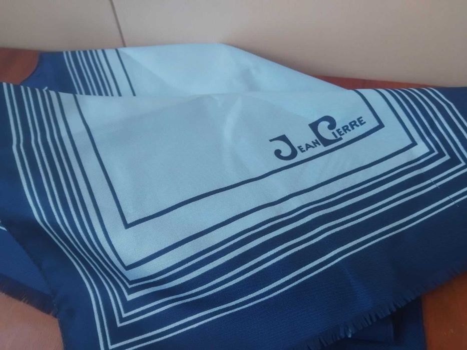 Jean Pierre Italy оригинално дамско шалче