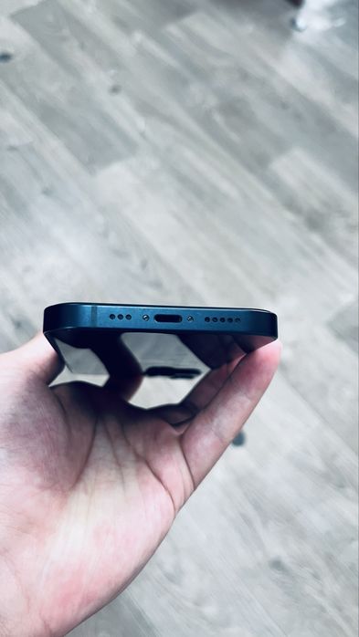apple 13 темно-синий