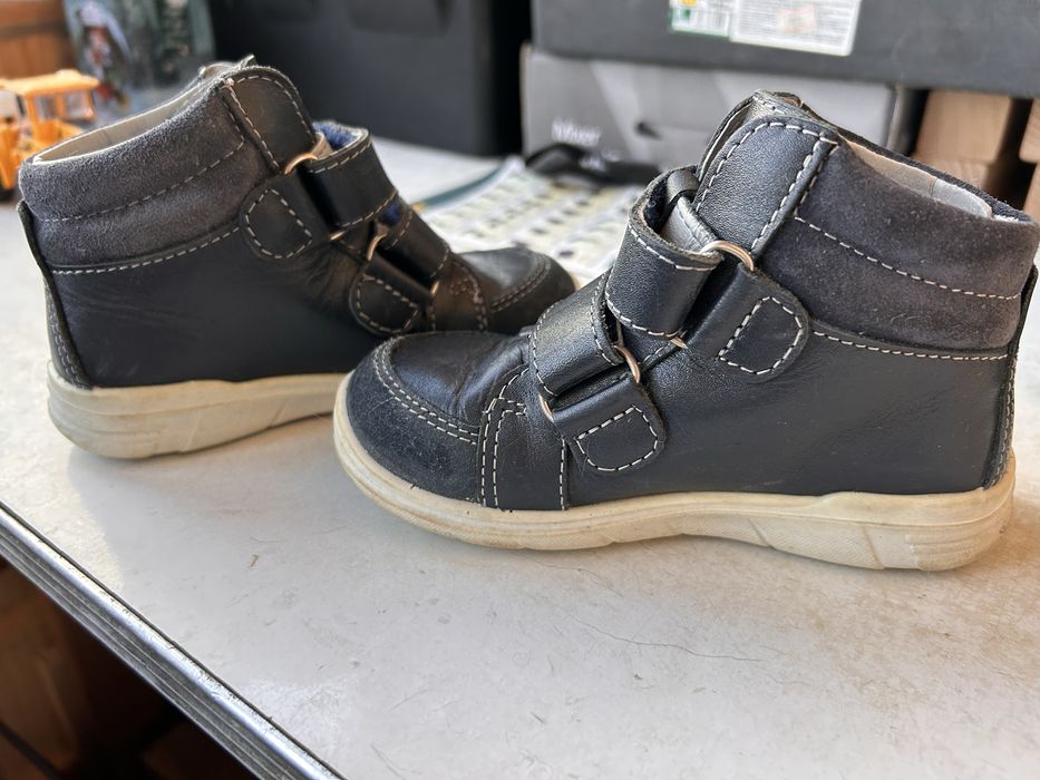 Кожаные ботинки Котофей 25 размер