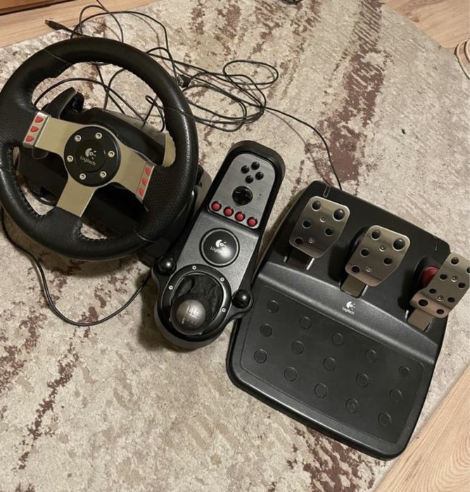 Vand volan logitech g27