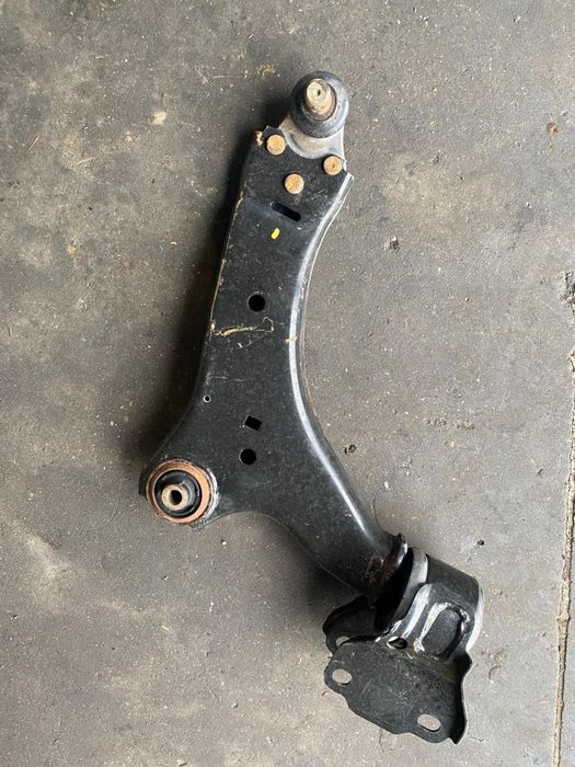 Brat stanga fata VOLVO XC60 2013-2017  8G9N-3A052-A 31317665