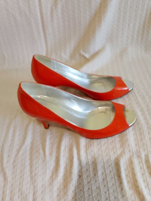 Дамски ботуши и обувки