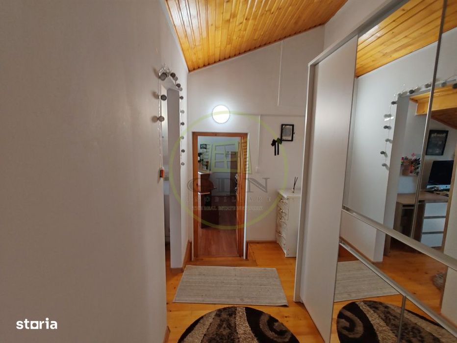Apartament spatios de vanzare, in imediata apropiere a Parcului Sub Ar