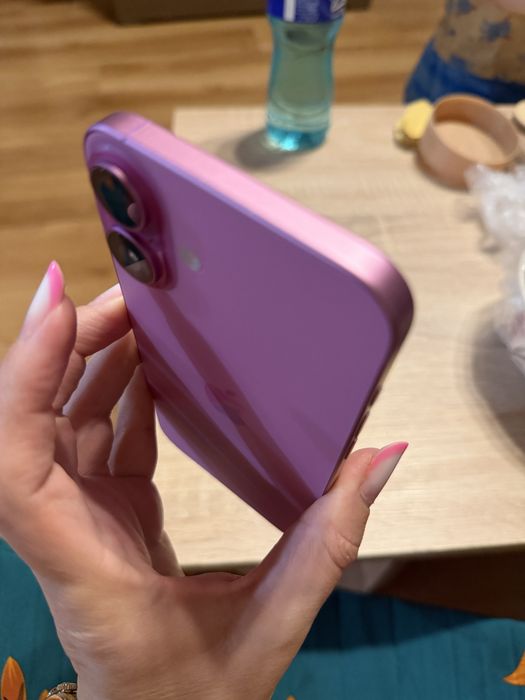 Iphone 16 plus stare f buna