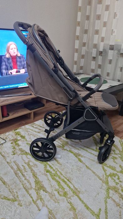 Продам коляску Kidillo.