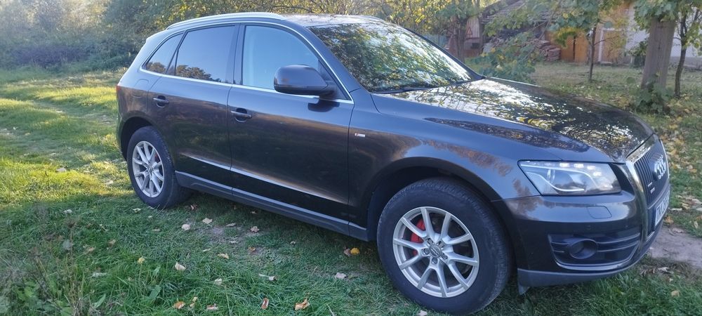 Vând Audi Q5 4x4 Quattro