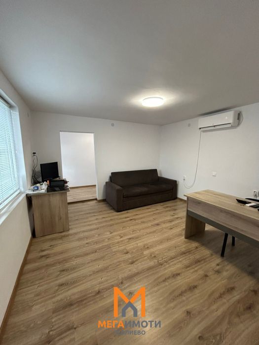 Дава се под наем Парцел в Севлиево - 1000 кв.м за 498.27 € - Снимка #4