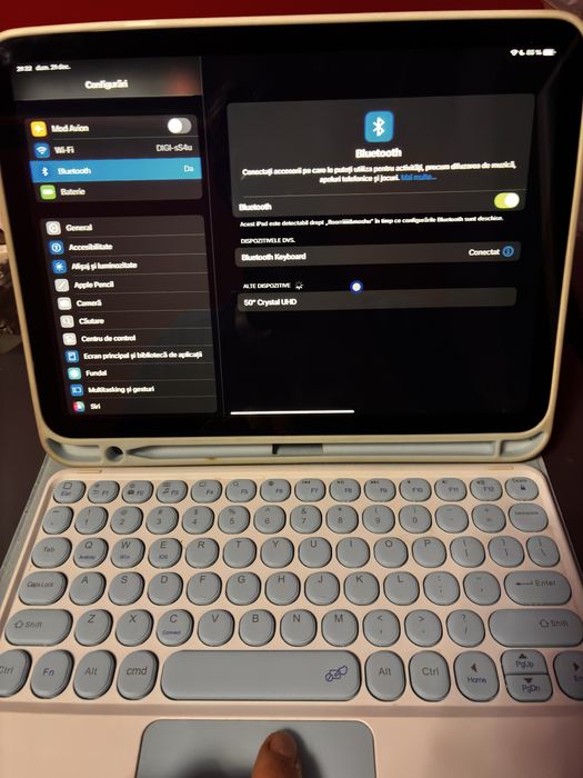 iPad 10 Gen (2022) 64GB + Tastatură & Trackpad | Garanție 2026 | Cutie