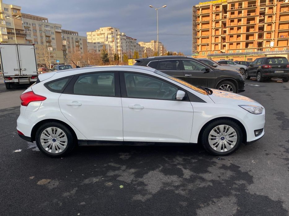 Ford Focus hatchback 2017