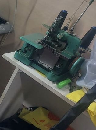 Швейная машинка и оверлок