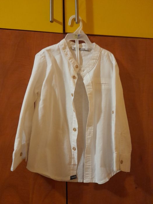 De vanzare camasa alba baieti