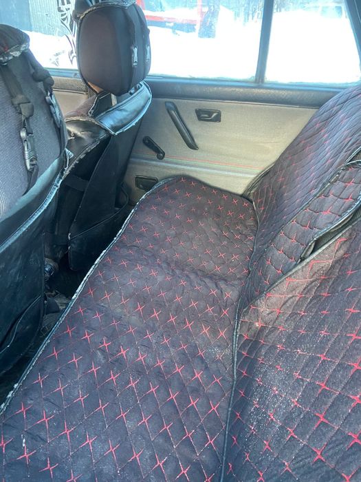 Машина  wolkswagenгольф 2