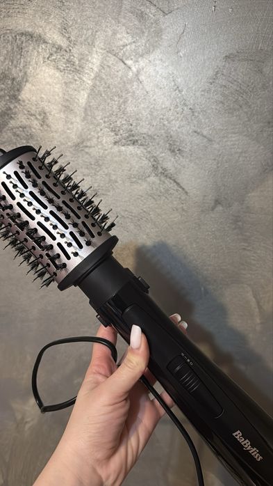 Perie cu aer cald Babyliss